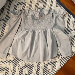 Off shoulder shirt